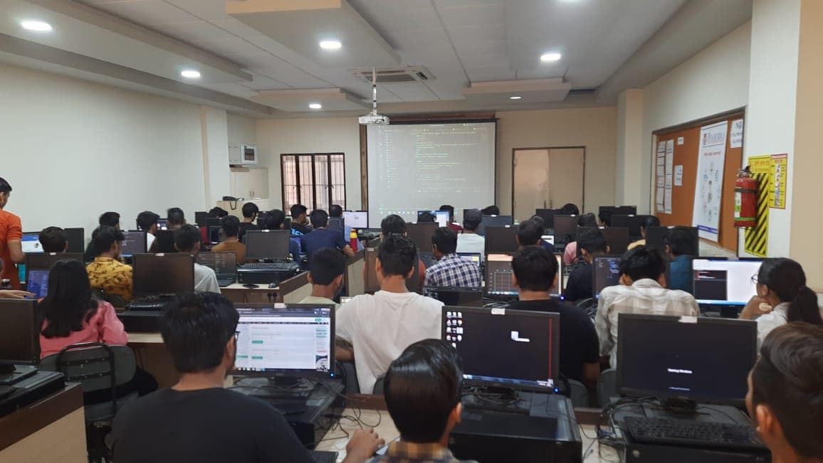 Harsh Agarwal Indianmusk workshop Poornima College web development session 4