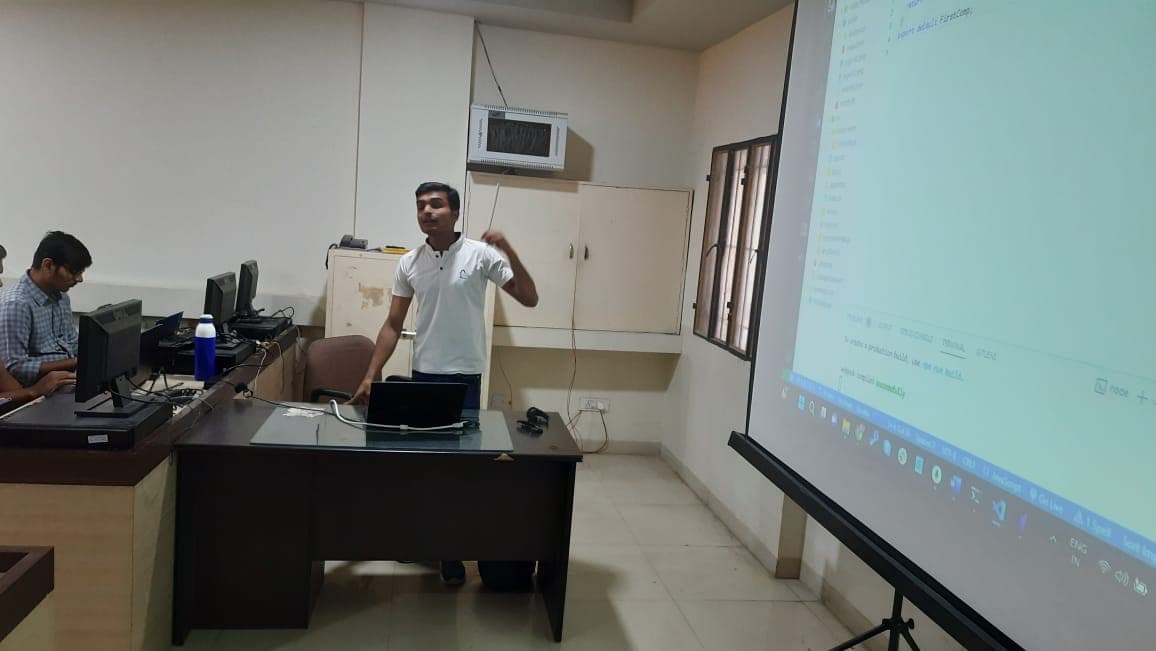 Harsh Agarwal Indianmusk workshop Poornima College web development session 7